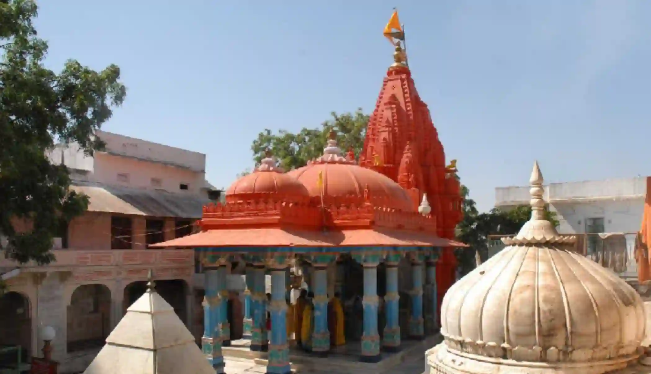 pushkar temples,spiritual places in pushkar,pushkar camel fair,pushkar travel guide,rajasthan temple town,sacred sites in pushkar,top temples in pushkar,pushkar ghats,religious tourism rajasthan,pushkar pilgrimage,famous temples rajasthan,pushkar sightseeing,cultural heritage pushkar,spiritual travel india,devotional places in pushkar