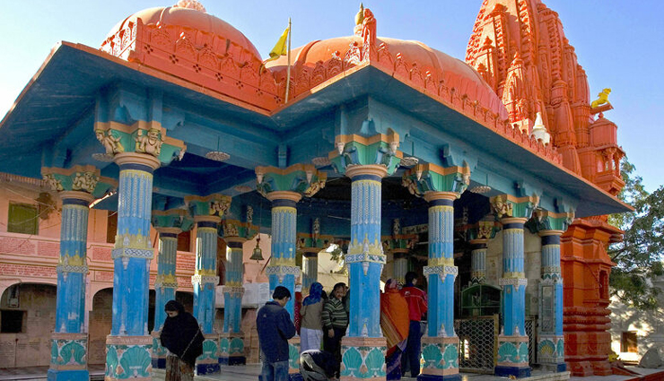 pushkar,tourist spots in pushkar,pushkar travel,holidays in pushkar,rajasthan,rajasthan tourism