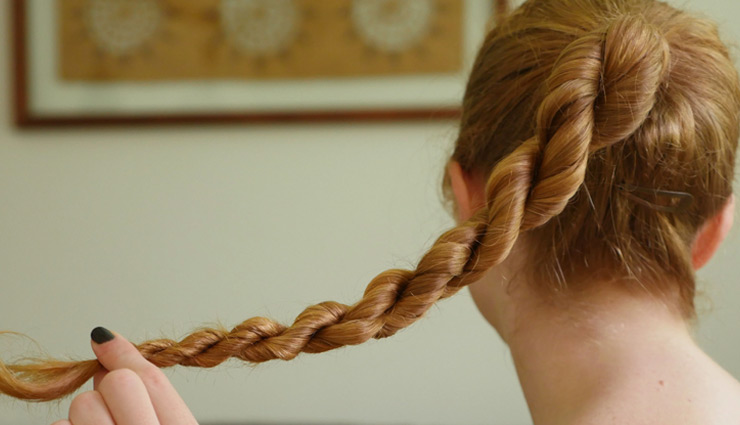 fake thicker hairline,tricks for a fuller hairline,how to make hairline look thicker,hairline thinning solutions,hair fibers for thinning hair,makeup for hairline,volumizing products for hairline,scalp concealer tips,hairline hacks,tips for receding hairline,hair growth oils,aloe vera for hairline