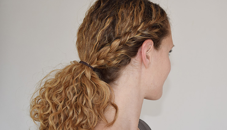 biker hair care,hair protection for bikers,helmet hair solutions,hair care tips for riders,prevent helmet hair,best hairstyles for bikers,uv protection for hair,anti-frizz tips for bikers,diy hair mask for bikers,reduce sweat buildup in helmet,avoid greasy scalp while riding