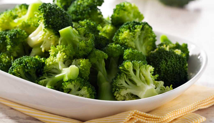 brain-boosting foods,foods for improved concentration,enhance brain focus naturally,cognitive-enhancing diet,healthy foods for mental clarity,foods to improve focus and memory,nutrients for brain function,concentration-enhancing foods,brain-healthy diet choices,foods for better brain performance