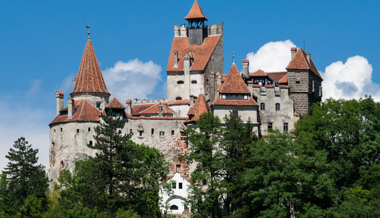 oldest castles in the united kingdom,oldest castles to visit,united kingdom castles to visit,united kingdom travel,united kingdom holidays,travel,travel guide,travel tips