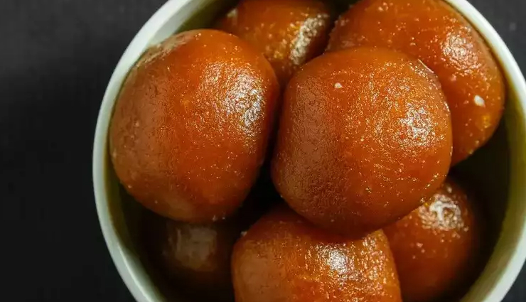 bread gulabjamun recipe,sweet bread dessert recipe,yummy gulabjamun with bread,quick and easy gulabjamun recipe,bread gulabjamun preparation time,sweet indian dessert with bread,delicious bread gulabjamun recipe,bread gulabjamun step-by-step,creative twist on gulabjamun,dessert with bread slices