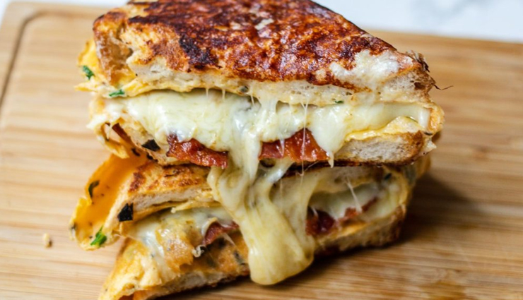 perfect for breakfast bread omelette sandwich,food,easy recipe