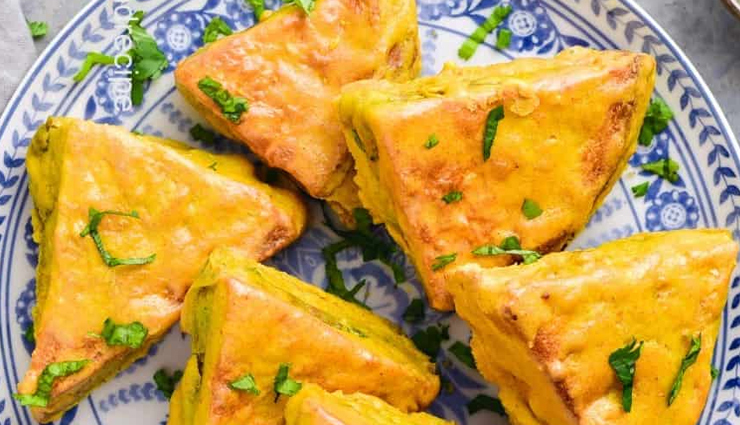 Recipe- Start Your Morning With Bread Pakora and Green Chutney