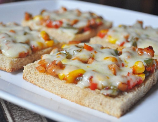 Recipe : बच्चों के दिल को लुभाए ब्रेड पिज़्ज़ा Recipe : बच्चों के दिल को लुभाए ब्रेड पिज़्ज़ा