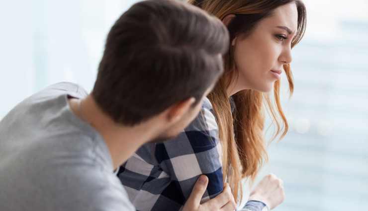 9 Signs Your Ex Wants You Back
