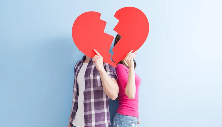 signs of breakup,sings of ending relationship,relationship tips