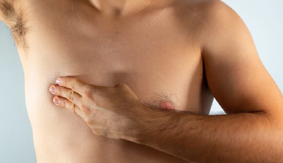 पुरुषों में भी बढ़ रहा ब्रेस्ट कैंसर का खतरा, जानिए इसके कारण, शुरुआती लक्षण और बचाव के तरीके