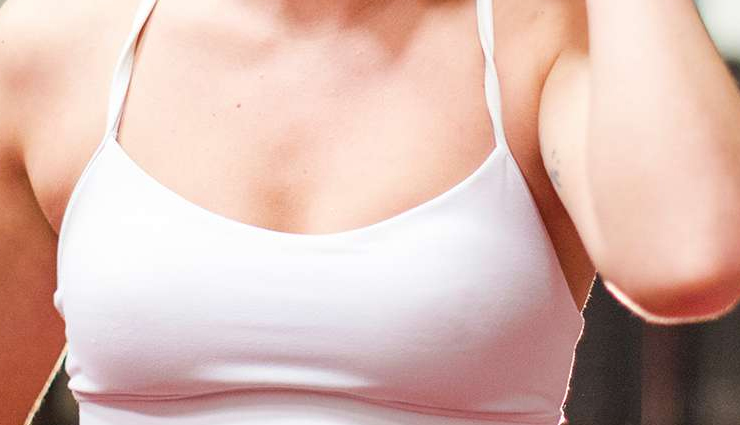 breast cancer symptoms,early signs of breast cancer,lump in breast,changes in breast shape,nipple discharge causes,breast skin changes,nipple inversion,breast swelling and tenderness,persistent breast pain,detecting breast cancer