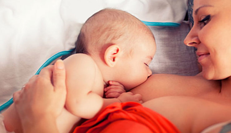 ब्रैस्टफीडिंग माँ और बच्चे दोनों के लिए रहता है फायदेमंद, जाने इससे होने वाले फायदों के बारे में