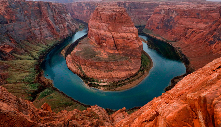 8 Breathtaking Beautiful Places in The World