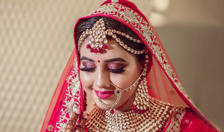 ना करें ब्राइडल मेकअप के दौरान ये गलतियां, बर्बाद हो जाएगा आपका लुक 