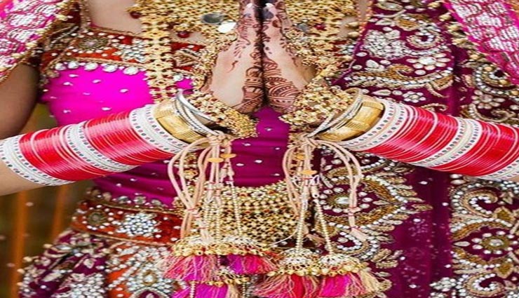 ट्राई करें ये स्टाइलिश बैंगल्स, आपके ब्राइडल लुक को मिलेगी चमक fashion tips,fashion tips in hindi,bridal fashion tips,bridal bangles,stylish bangles