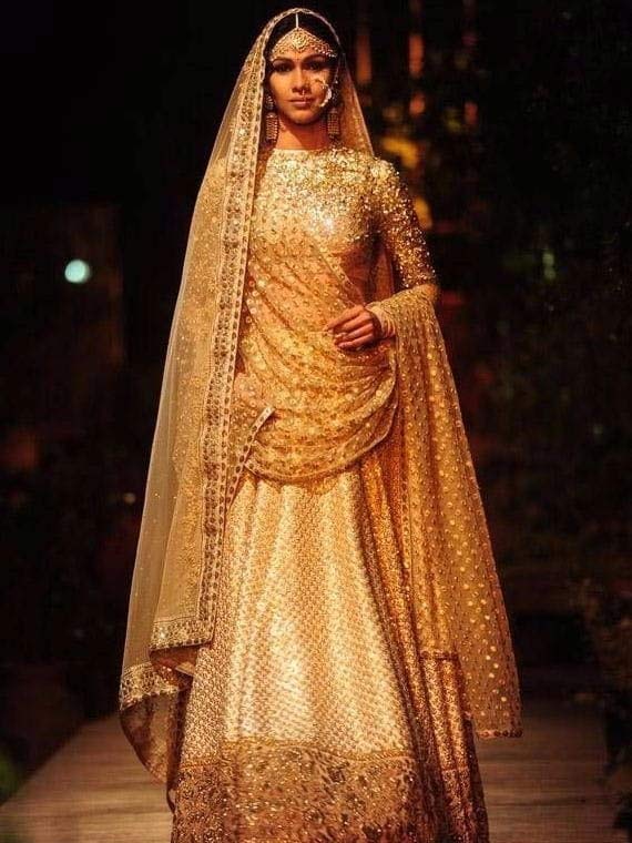 bollywood inspired designer bridal lehenga,designer bridal lehenga,bridal lehenga,lehenga designs,bridal fashion,fashion tips
