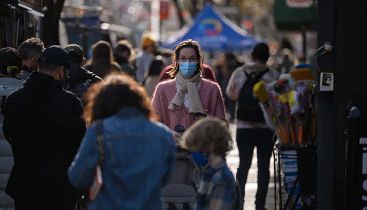 ब्रिटेन में बेकाबू हुआ ओमिक्रॉन, एक दिन में रिकॉर्ड 12,000 से ज्यादा केस आए सामने 