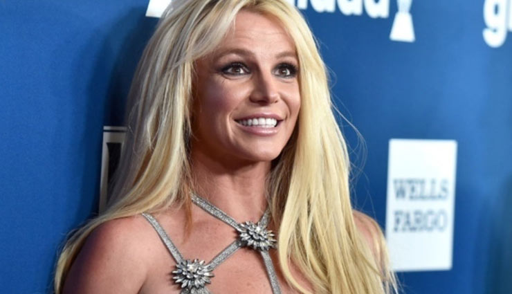 Britney Spears reveals hitherto unknown facts about 2007 breakdown