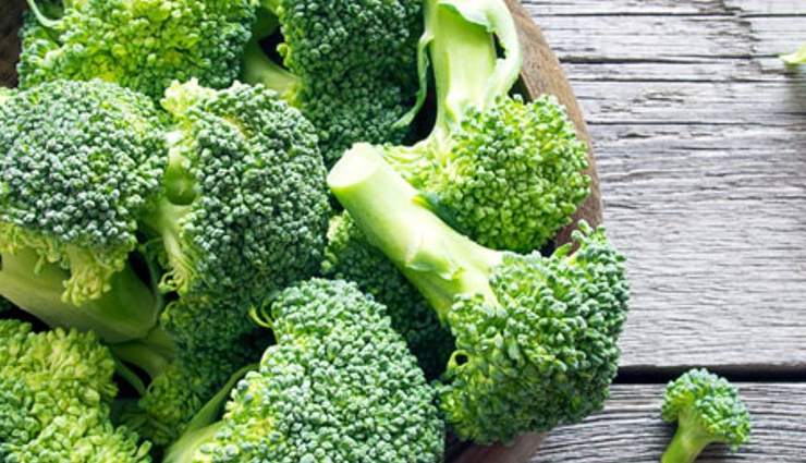 delicious broccoli dhokla,hunger struck,food,easy recipes,brocolli dhokla recipe