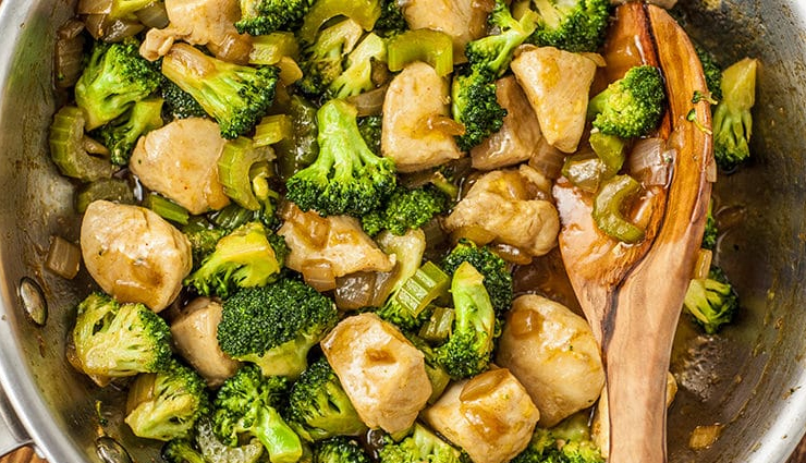 broccoli recipes,quick broccoli recipes,easy broccoli recipes,healthy broccoli recipes,broccoli dinner ideas,broccoli stir-fry recipe,broccoli and chicken skillet,broccoli casserole recipe,broccoli cheese soup,simple broccoli recipes