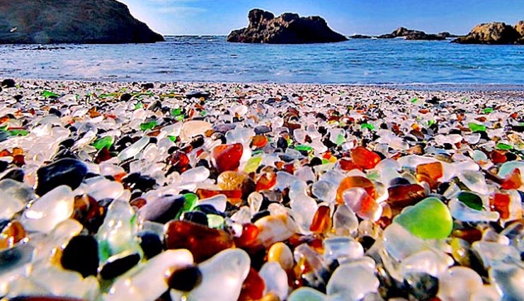 travel,beaches,russia,wonder of mother nature,broken glass beach,weird beached in the world,must to visit beach in the world