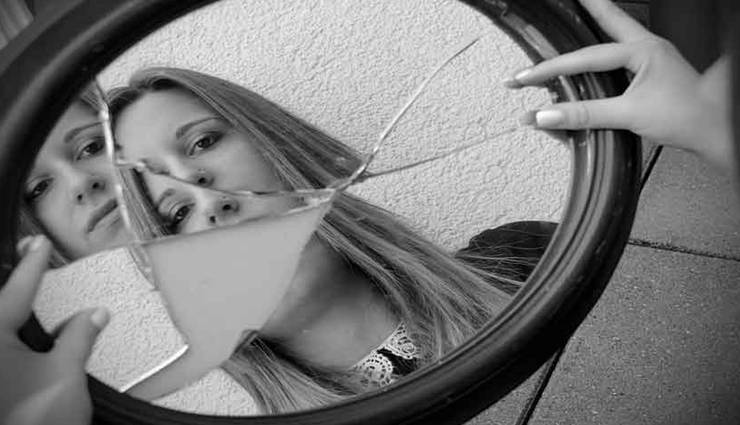 नए साल में चाहते हैं शुभ शुरुआत, घर से निकाल फेंके ये 7 चीजें, बनती हैं कंगाली का कारण vastu tips,vastu tips in hindi,things bring negativity