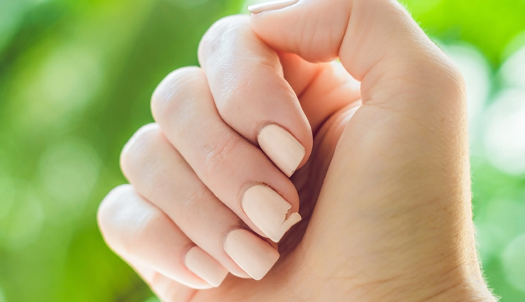 Read On How To Take Care of a Broken Nail