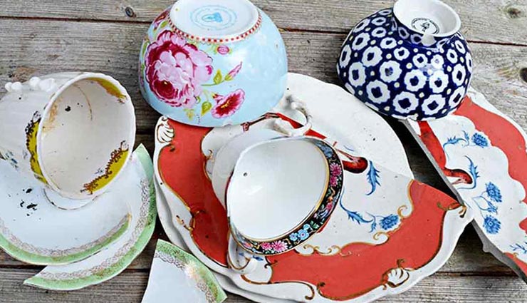 घर में इन 5 चीजों का होना बहुत अशुभ, पारिवारिक कलह के साथ आती हैं आर्थिक परेशानियां vastu tips,vastu tips in hindi,things bring negativity