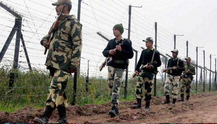 जम्मू कश्मीर : देर रात क़रीब सवा एक बजे पाकिस्तान की तरफ़ से हुई फायरिंग, BSF के 2 जवान शहीद