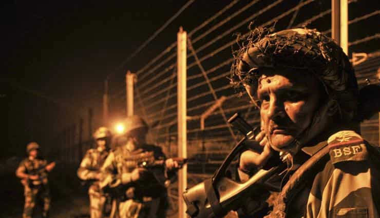 पुलवामा हमले के बाद पाकिस्तान को सता रहा है सर्जिकल स्ट्राइक का डर, LoC के पास रहने वालों को कहा - सावधानी बरतें 