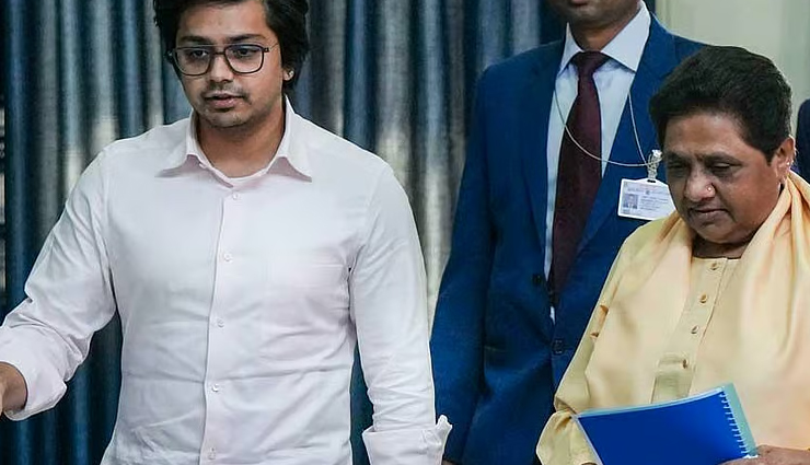 बसपा नेता ने 'मायावती का गला घोंटने' वाले बयान पर उदित राज की गिरफ्तारी की मांग की