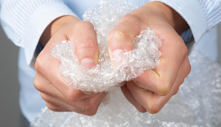 क्या बबल रैप देखते ही आपका भी होता हैं इन्हें फोड़ने का मन, जानें इसके पीछे का कारण