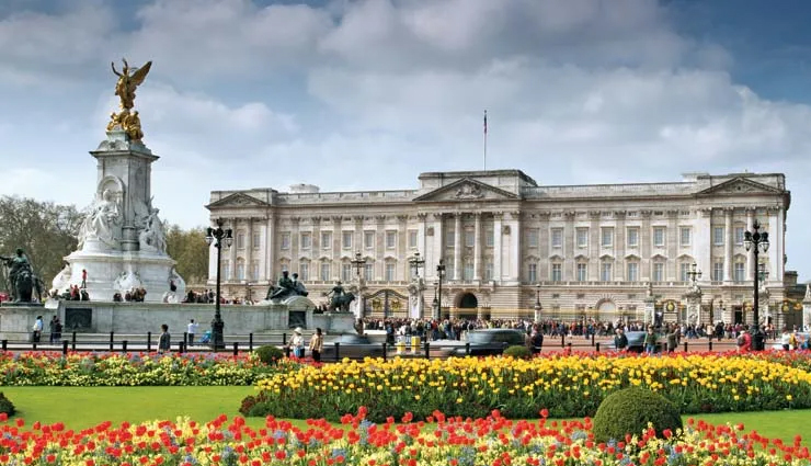 london attractions,must visit places in london,top tourist spots london,best of london tourism,london sightseeing,explore london landmarks,london travel destinations,london iconic attractions,london famous places,tourist attractions in london,london tourist hotspots,london travel guide,london vacation spots,things to see in london,london city tour,london landmarks to visit,sightseeing in london,london historical sites,london cultural attractions,london must-see sights