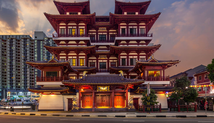 singapore fusion architecture,multicultural identity singapore,colonial and contemporary singapore,indian chinese european influences,cultural tapestry singapore,architectural marvels singapore,marina bay sands attractions,singapore flyer views,buddha tooth relic temple,night safari singapore,botanic gardens biodiversity,gardens by the bay horticulture,raffles hotel colonial charm,clarke quay asian european ambiance,resorts world sentosa entertainment,orchard road shopping haven,christmas orchard road spectacle,unique singapore experiences,singapore tour packages,southeast asia travel destinations