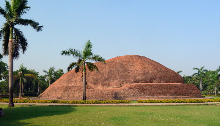 buddhist temples in india,india,mahabodhi temple,bihar,sarnath temple,uttar pradesh,mahaparinirvana temple,sanchi stupa,madhya pradesh,ramabhar stupa,red maitreya temple,jammu and kashmir