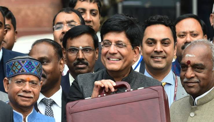 Budget 2019 : आयकर सीमा बढ़ने से छोटे व्यापारी, कर्मचारी खुश