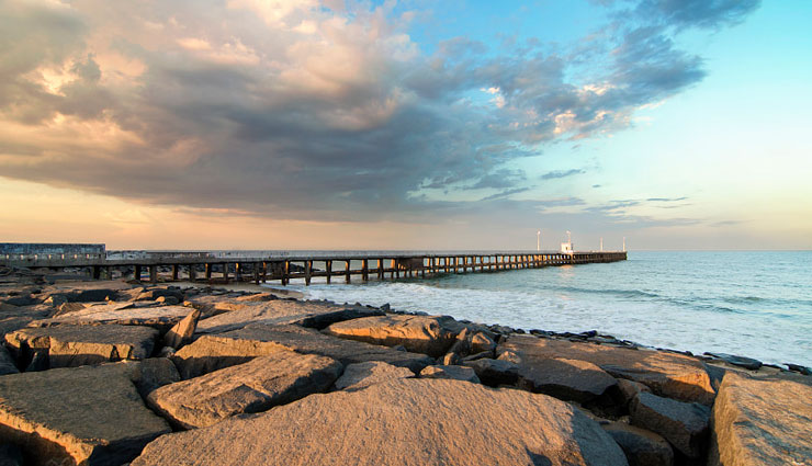 घूमने के लिए जरूरी नहीं है मोटी रकम, कम पैसों में भीं कर सकते हैं इन 5 जगहों की सैर