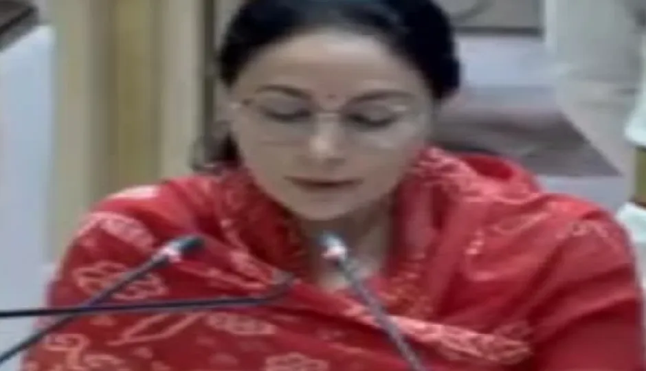 फ्री साइकिल, 40 लाख यूनिफॉर्म और टैबलेट-लैपटॉप के लिए 20 हजार रुपये: जानें कौन और कैसे पाएंगे लाभ? बजट में बड़ी घोषणाएं