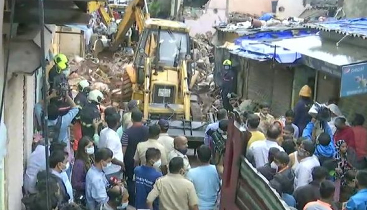 मुंबई में बारिश का कहर, मलाड इलाके में गिरी 4 मंजिला इमारत,  6 बच्चे समेत 11 लोगों की मौत; 17 को बचाया गया 