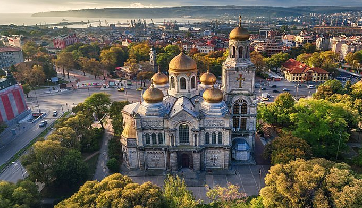 affordable european travel,budget-friendly destinations europe,cheap places to visit in europe,low-cost travel europe,economical european vacations,affordable cities in europe,backpacking on a budget europe,budget-friendly europe tips,inexpensive european getaways,frugal travel europe