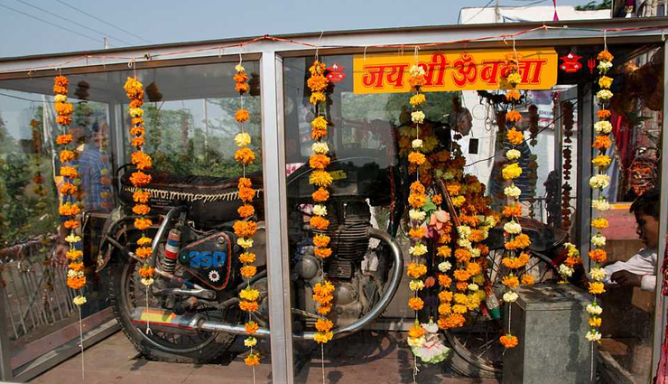 bullet baba temple in jodhpur,mysterious story of bullet baba temple,jodhpur
