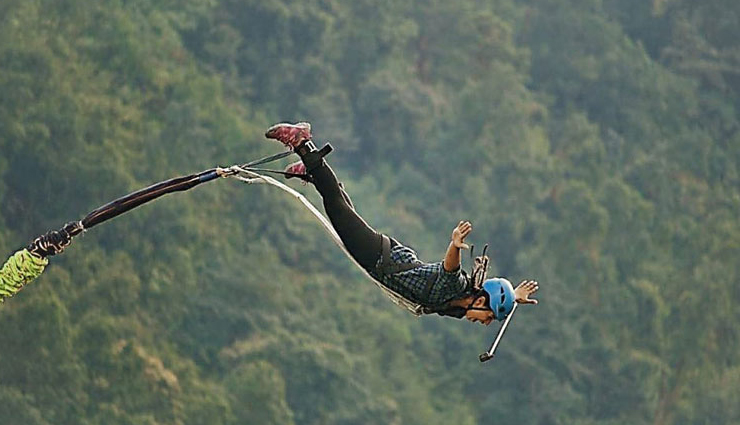 worlds highest bungee jumping facilities,highest bungee jumping,vidraru dam,romania,kolnbrein dam bungee jump,austria,niouc bridge,switzerland,europabrücke bridge,austria,bloukrans bridge bungee jump,south africa,verzasca dam bungee jump,switzerland,kaligandaki river,nepal,macau tower bungee jump,china,baling bridge bungee jump,china