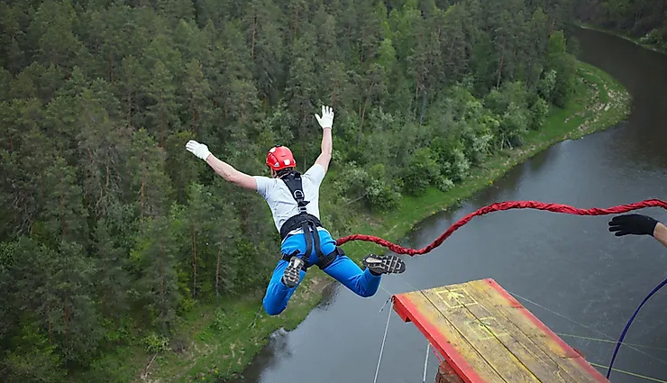 worlds highest bungee jumping facilities,highest bungee jumping,vidraru dam,romania,kolnbrein dam bungee jump,austria,niouc bridge,switzerland,europabrücke bridge,austria,bloukrans bridge bungee jump,south africa,verzasca dam bungee jump,switzerland,kaligandaki river,nepal,macau tower bungee jump,china,baling bridge bungee jump,china