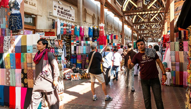 bur dubai,places to visit in bur dubai,bastakia quarter,dubai museum,sheikh mohammed centre,majlis gallery,old souk