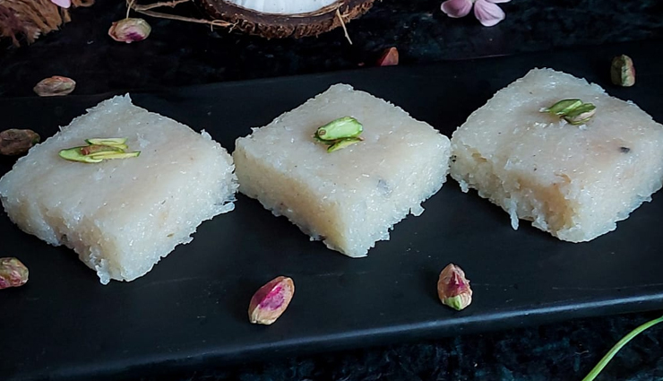 popular indian sweet coocnut burfi,food,easy recipe