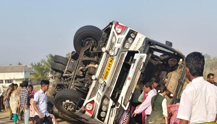 तमिलनाडु: तिरुपुर में ओवर टेक करने के प्रयास में बस पलटी, 2 छात्रों की मौत, 21 अन्य घायल