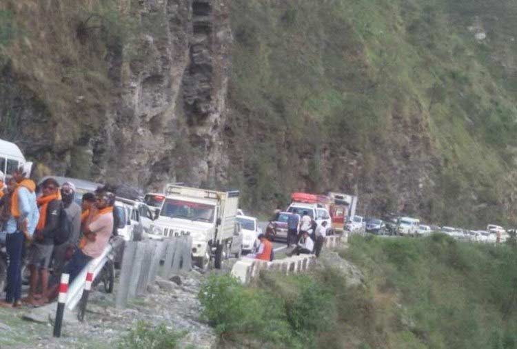 bus accident,badrinath highway