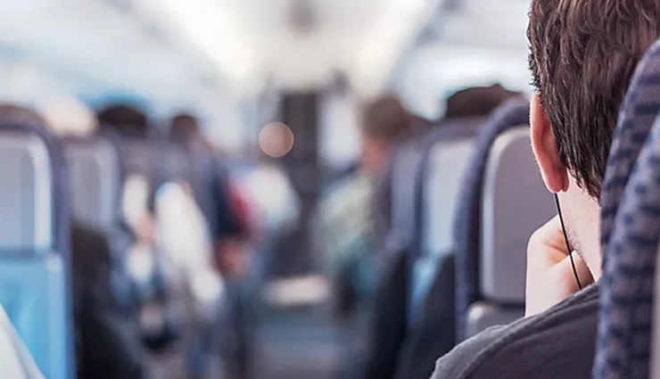 travel essentials,essentials for bus travel,bus travel tips