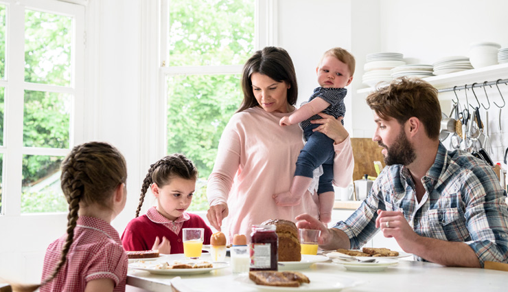 5 Tips To Busy Moms To Manage Work and Home