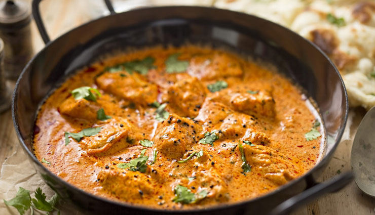 बटर चिकन खाने के लिए एक व्यक्ति को चुकाने पड़े 1.23 लाख रूपये, जाने क्या है वजह