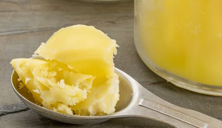 high-fat dairy products,foods that increase cholesterol,high cholesterol diet,cholesterol-raising dairy,full-fat milk and cholesterol,butter and cholesterol,cheese and cholesterol,cream and cholesterol,high-fat yogurt,ice cream cholesterol risk,low-fat dairy alternatives,heart health and saturated fats